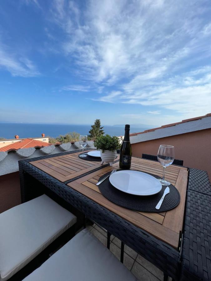 Apartman Maroon Lovran Dış mekan fotoğraf
